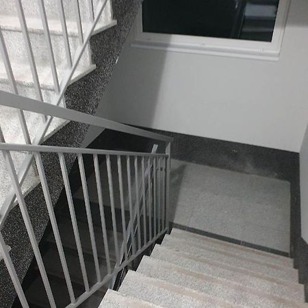 Apartament 3 Pokojowy Lub Pokoj W Mieszkaniu W Nowym Bloku Warschau Buitenkant foto